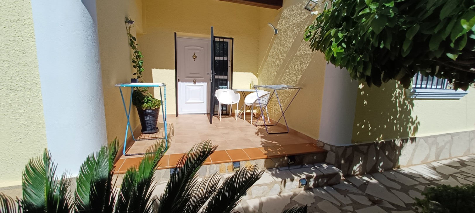 Villa de ensueño en venta en Dénia, con piscina y vistas al Montgó