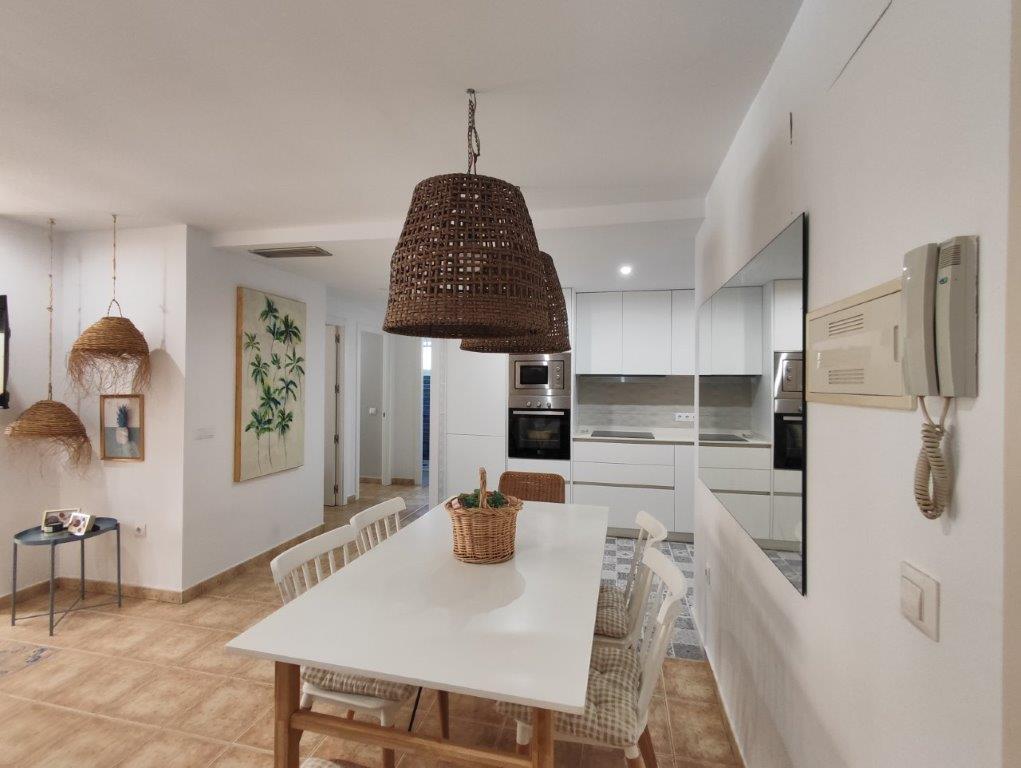 APARTAMENTO PRIMERA LINEA