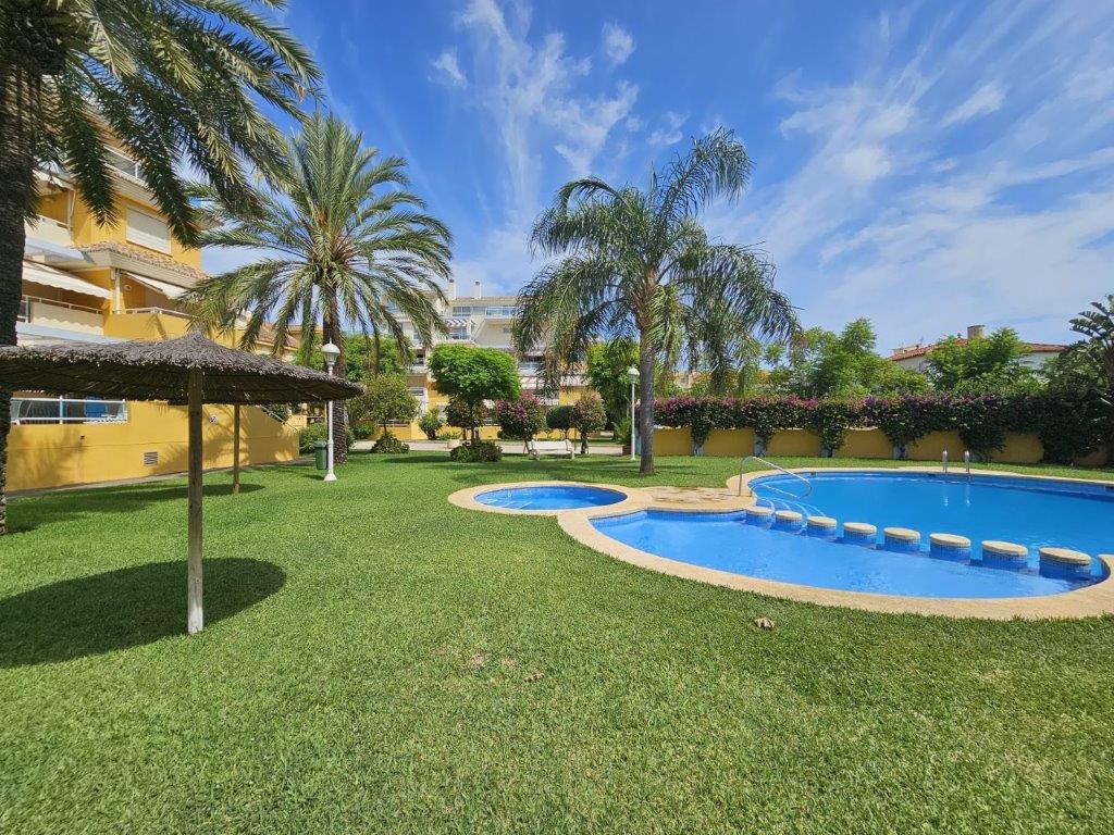 APARTAMENTO PRIMERA LINEA