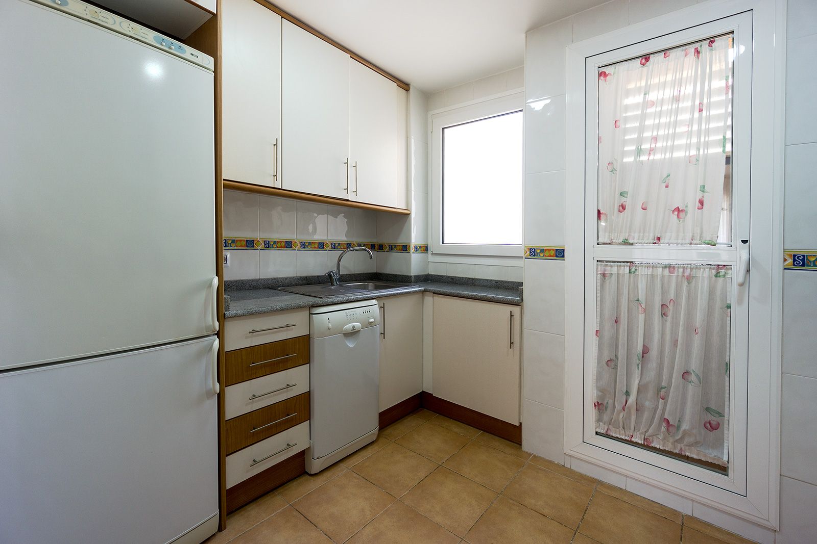 ALQUILER APARTAMENTO MARINAS