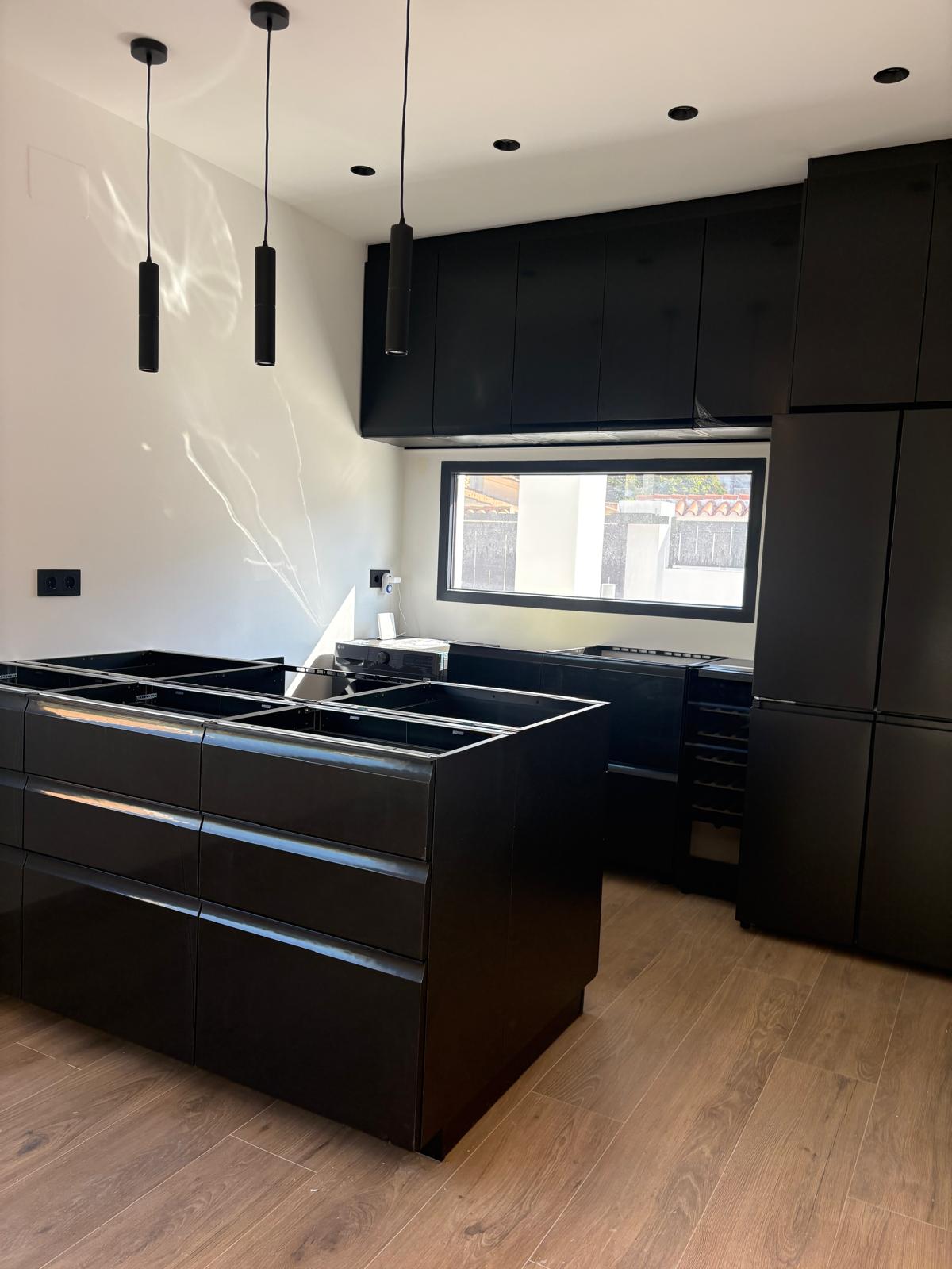 Chalet en venta con 3 dormitorios y piscina en Denia, Alicante