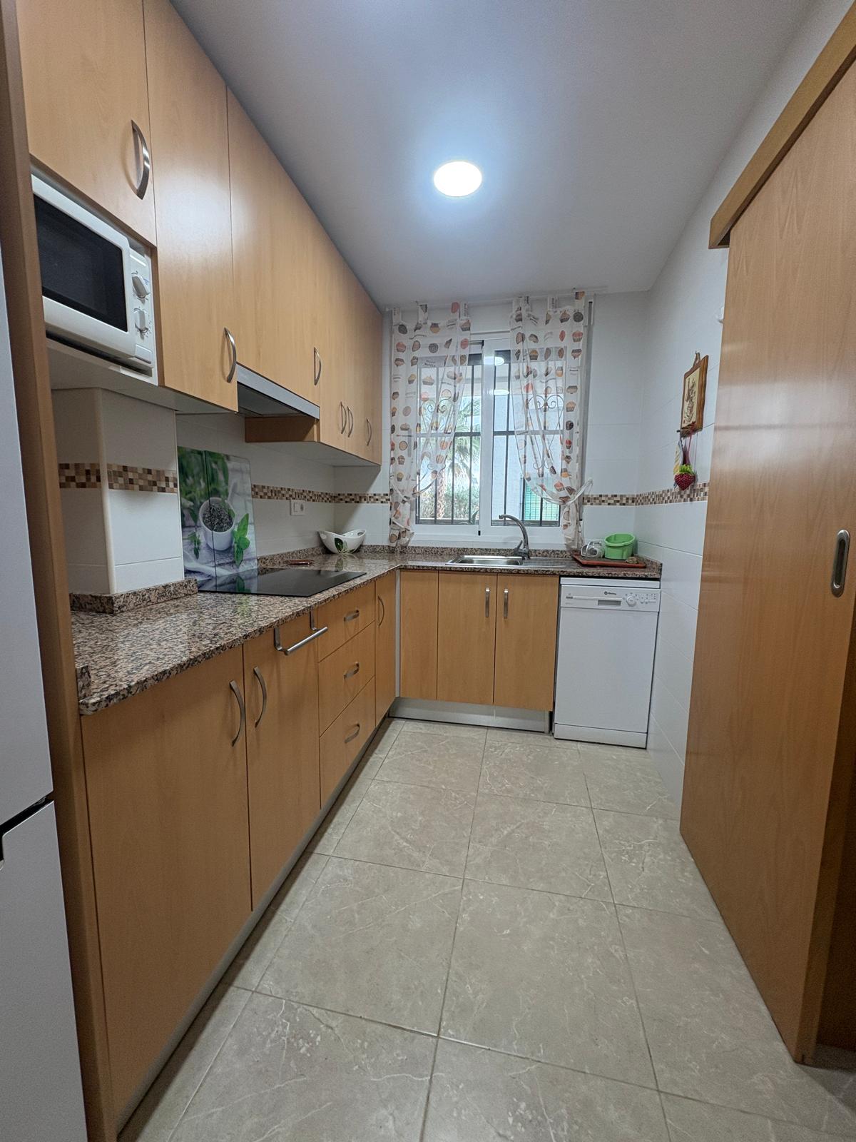 Apartamento en Denia: Alquiler TEMPORAL 2 habitaciones