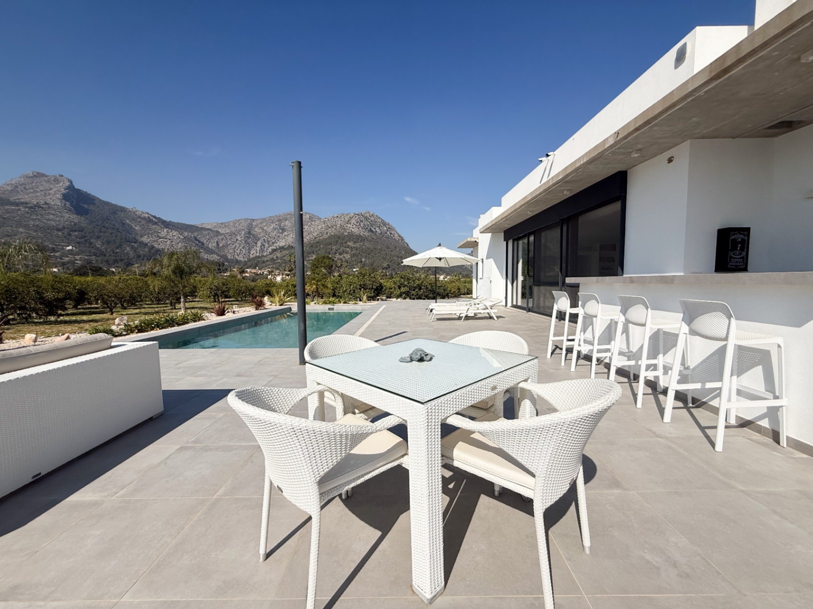 Villa contemporánea de lujo en el Valle de Orba