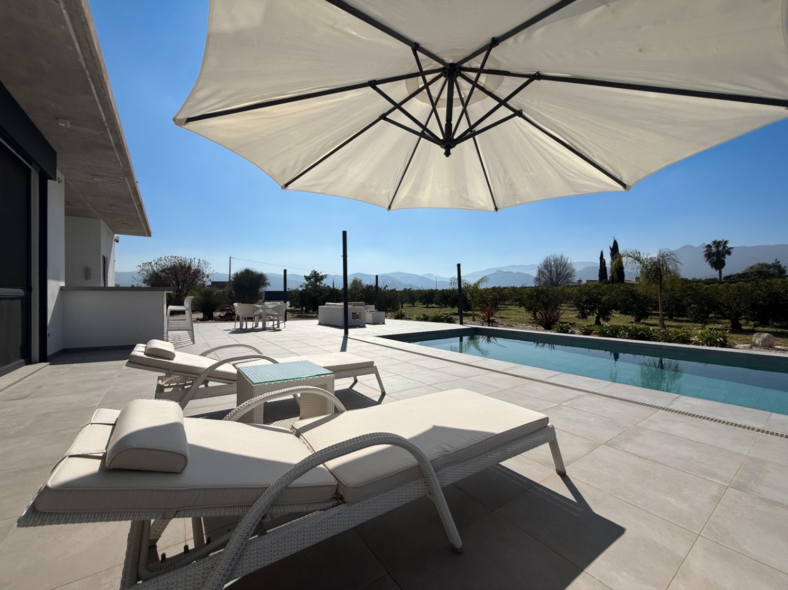 Villa contemporánea de lujo en el Valle de Orba