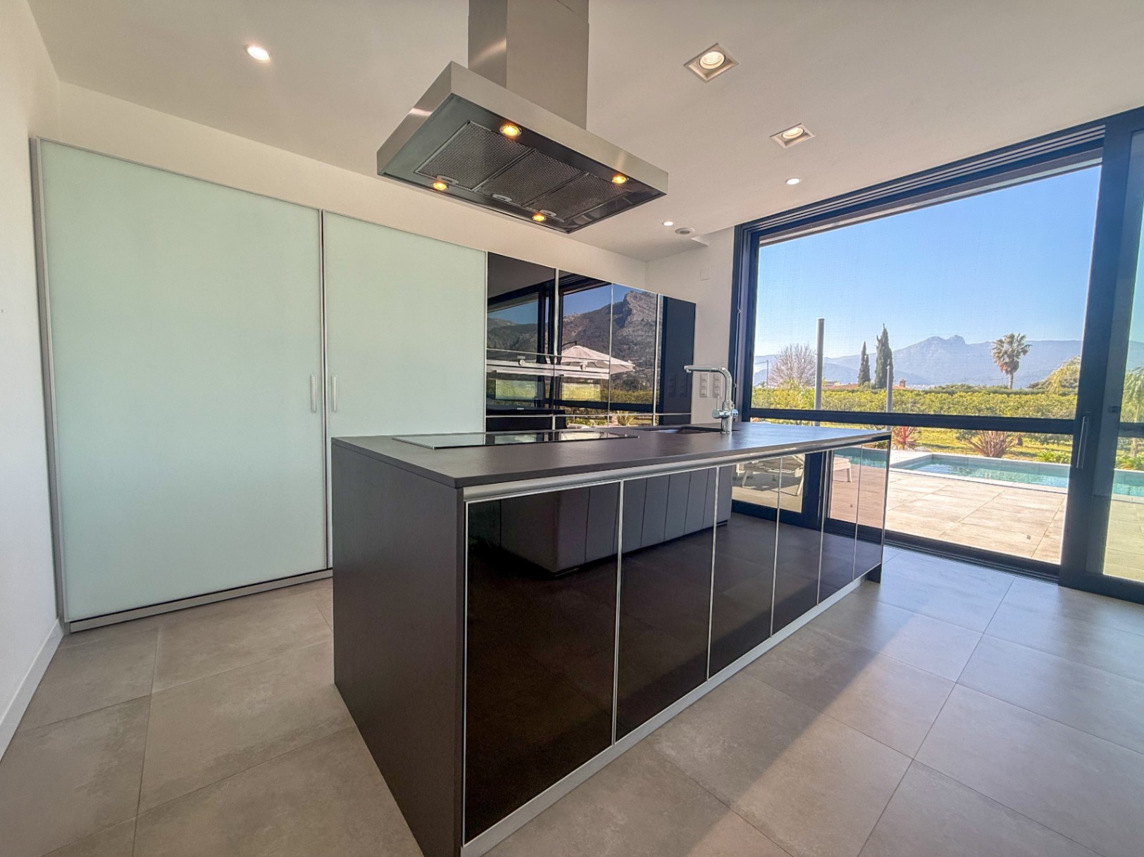 Villa contemporánea de lujo en el Valle de Orba