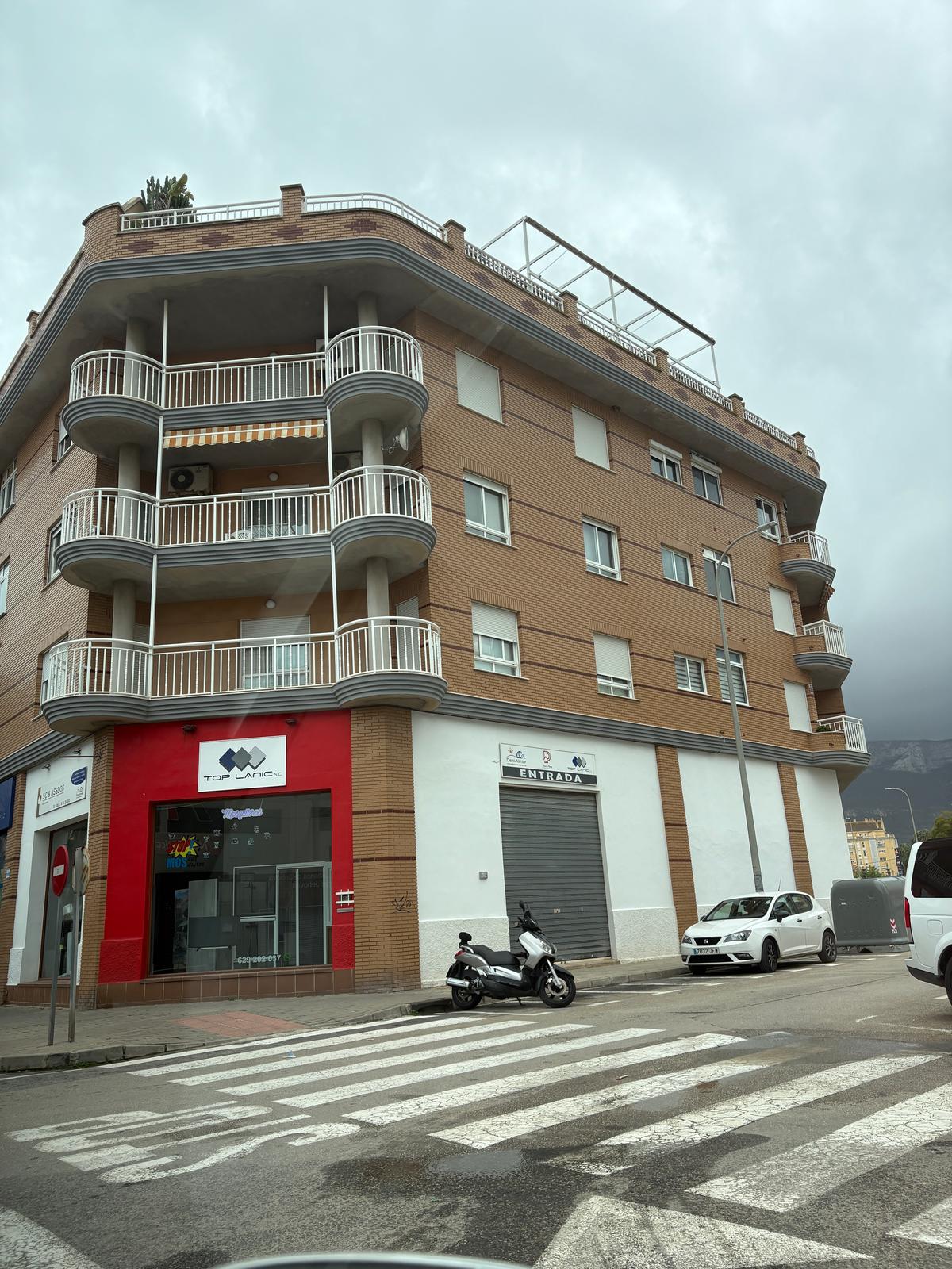ALQUILER ANUAL ATICO EN DENIA