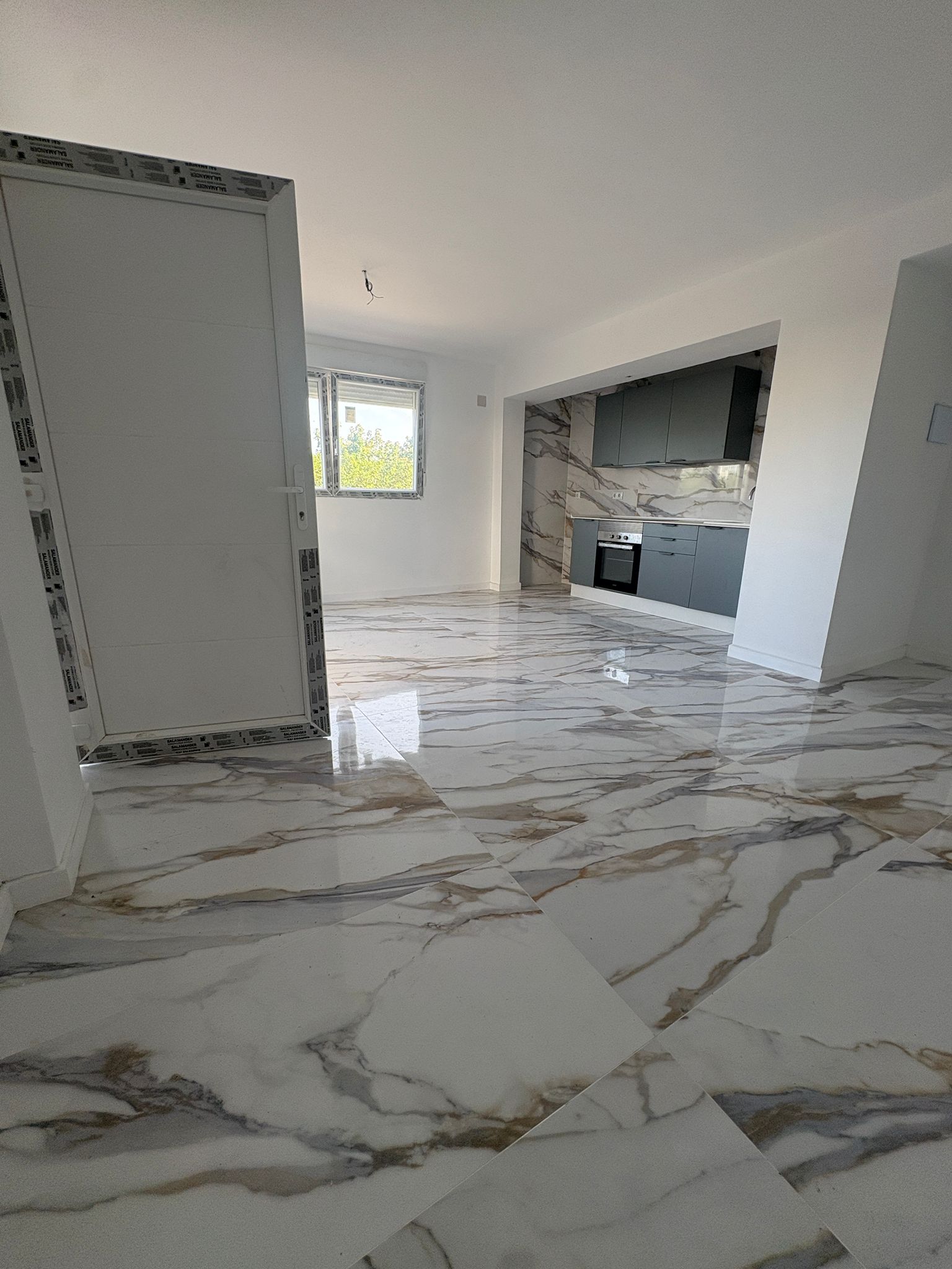 APARTAMENTO PLANTA BAJA REFORMADO