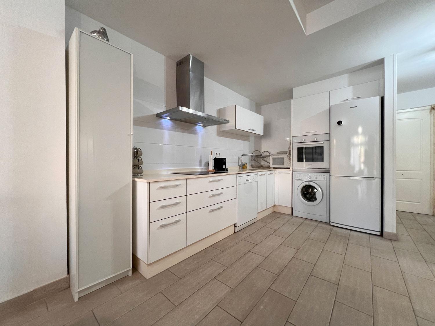 APARTAMENTO PRIMERA LINEA KM 7