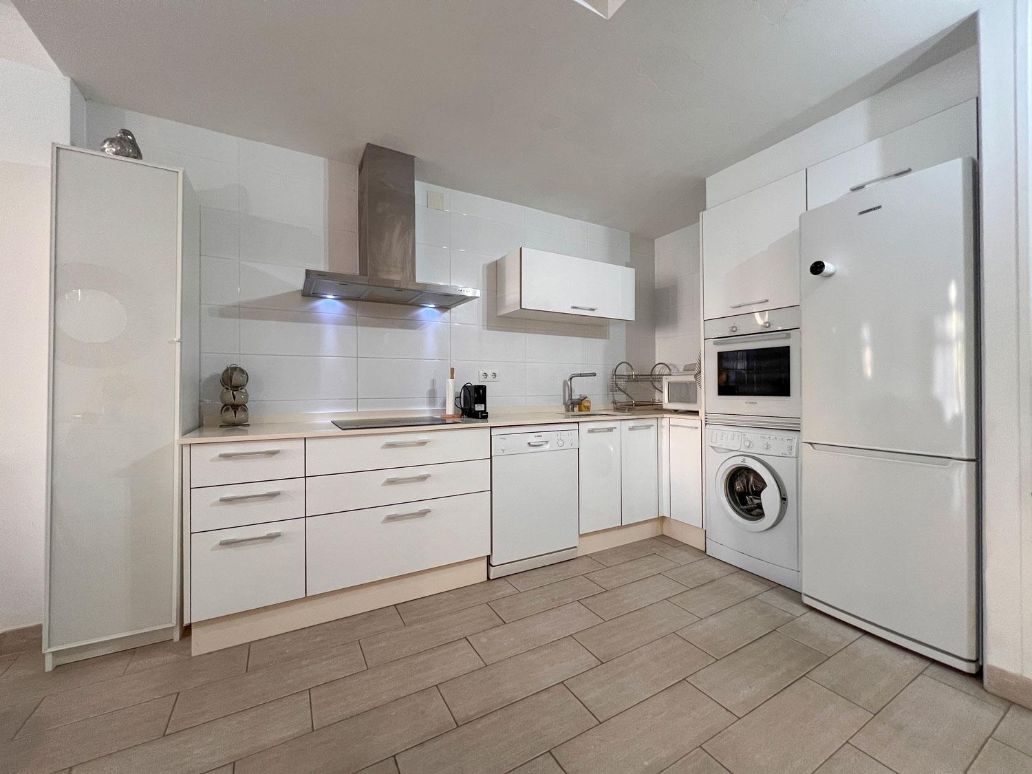 APARTAMENTO PRIMERA LINEA KM 7