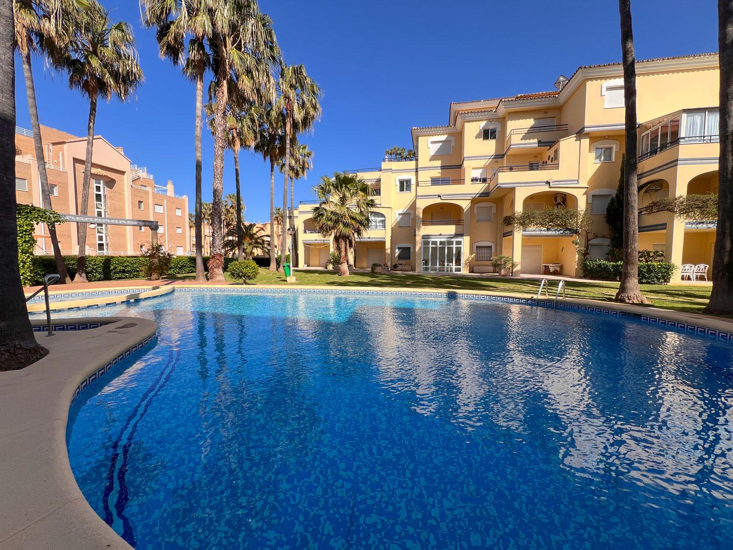 APARTAMENTO PRIMERA LINEA KM 7