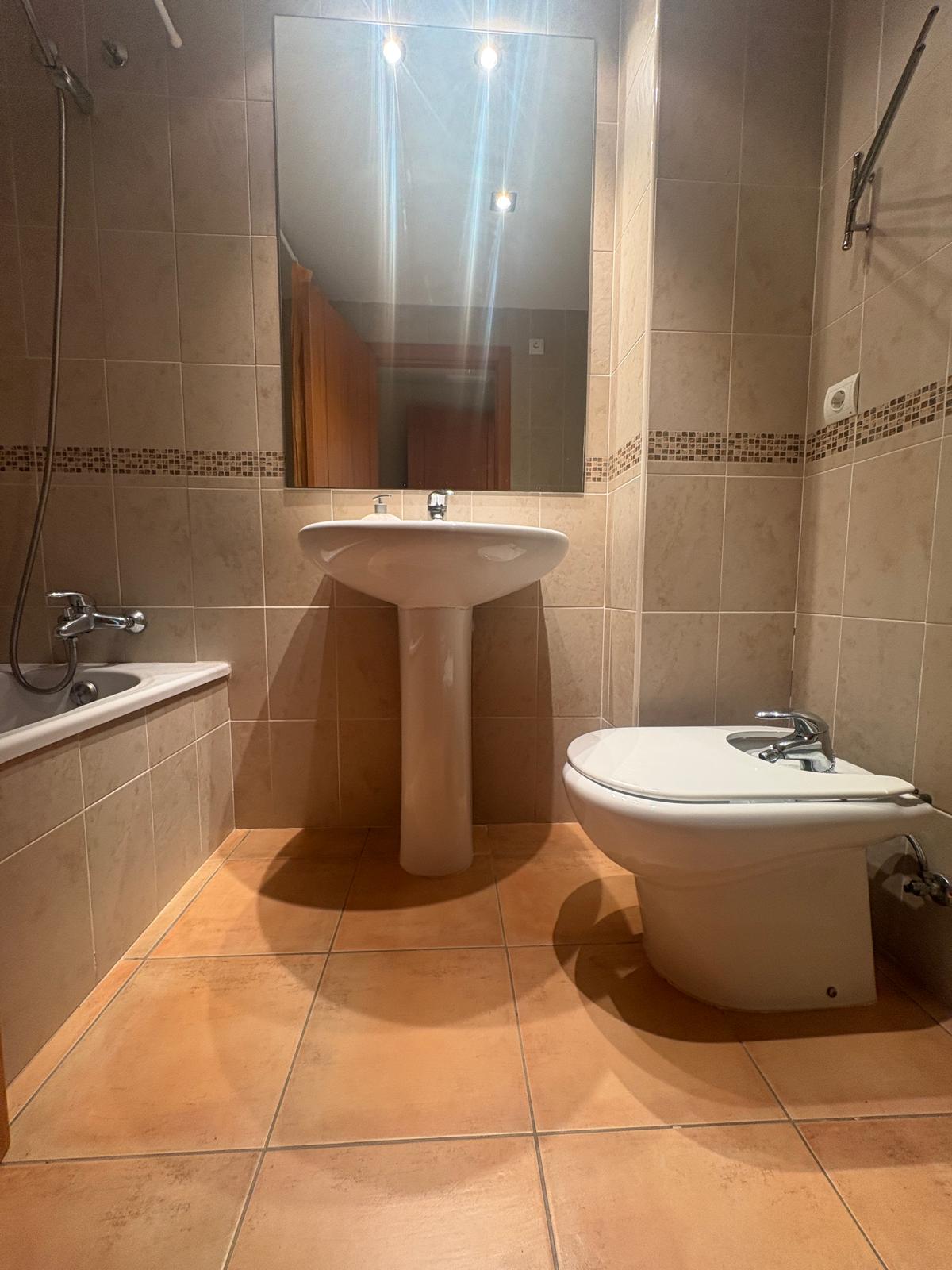 APARTAMENTO 3 DORMITORIOS KM 5