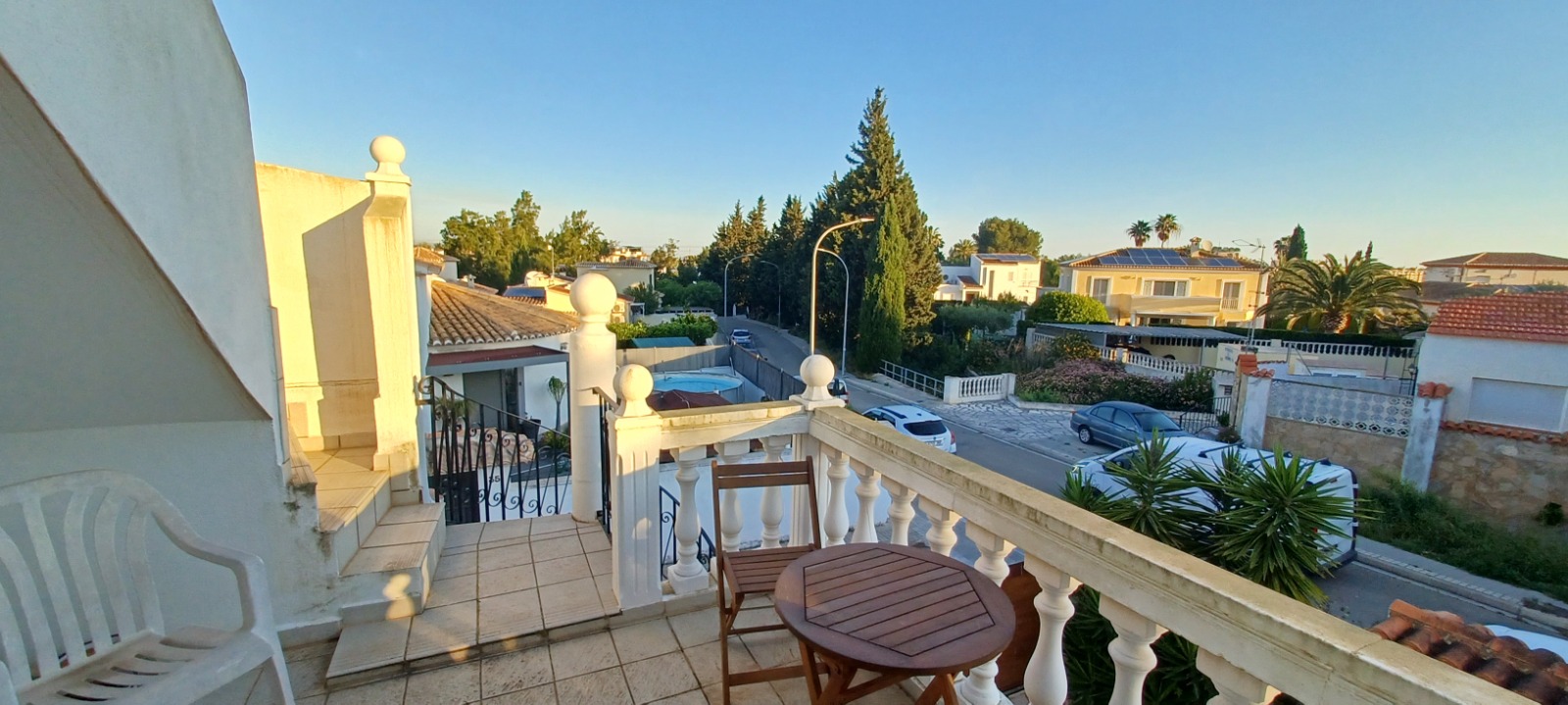 VILLA INDEPENDIENTE EN DENIA