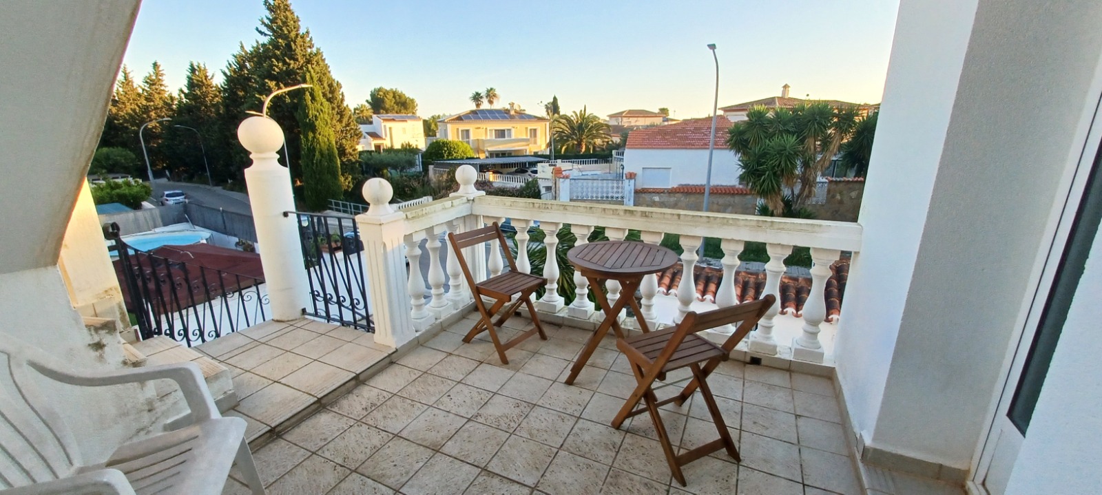 VILLA INDEPENDIENTE EN DENIA