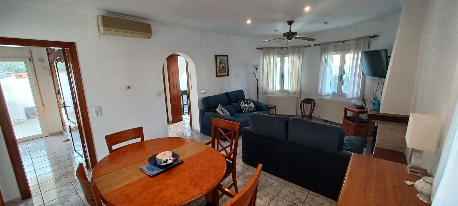 VILLA INDEPENDIENTE EN DENIA