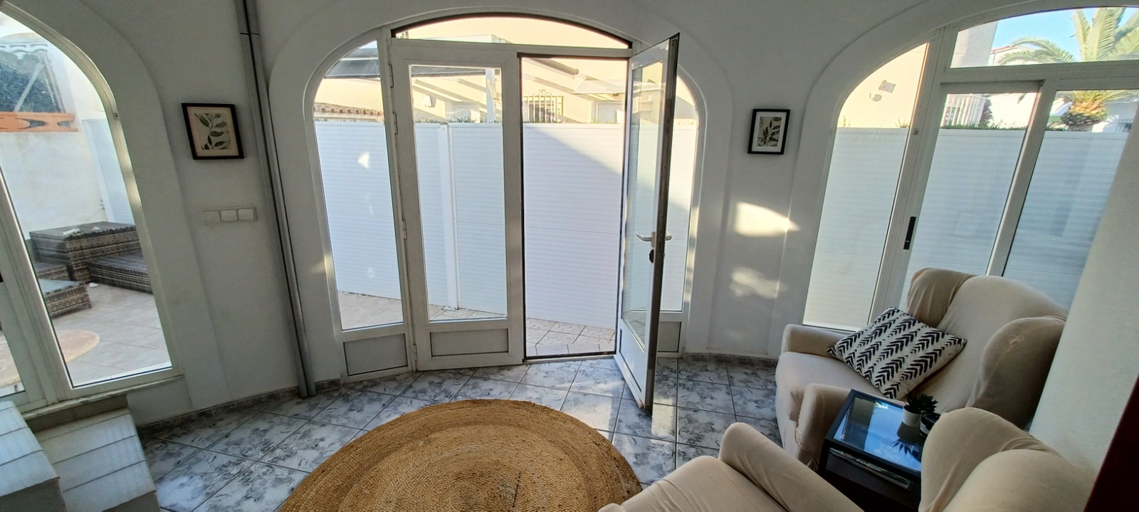 VILLA INDEPENDIENTE EN DENIA