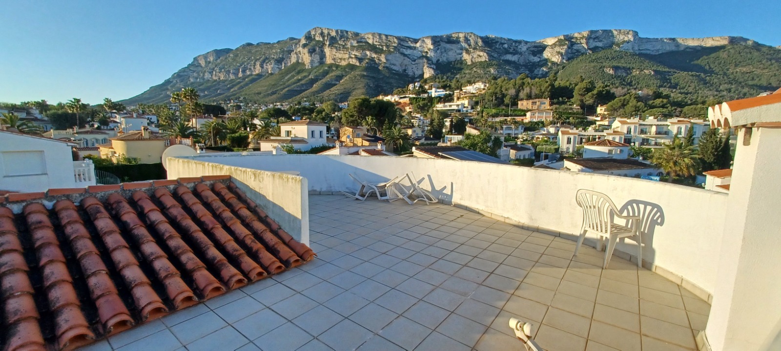 VILLA INDEPENDIENTE EN DENIA
