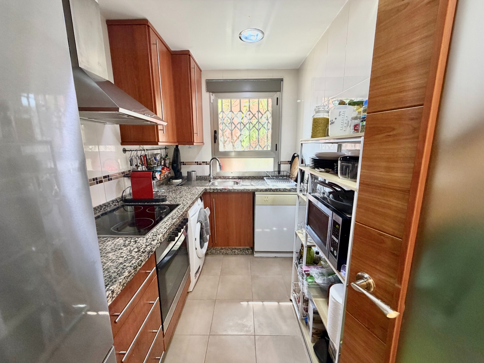 PLANTA BAJA CON PISCINA — KM 1 DENIA