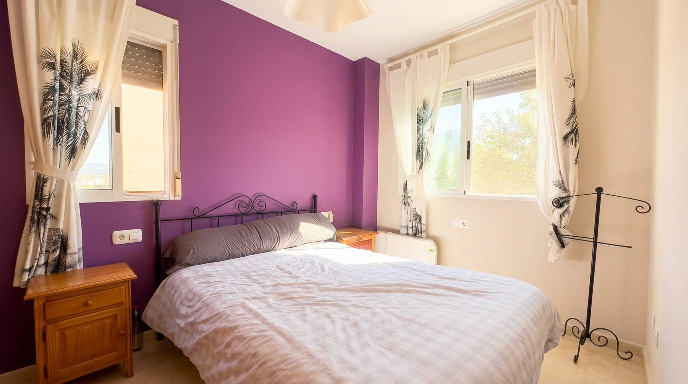 Single-family house in El Verger with a communal pool, garden, and plenty of light.