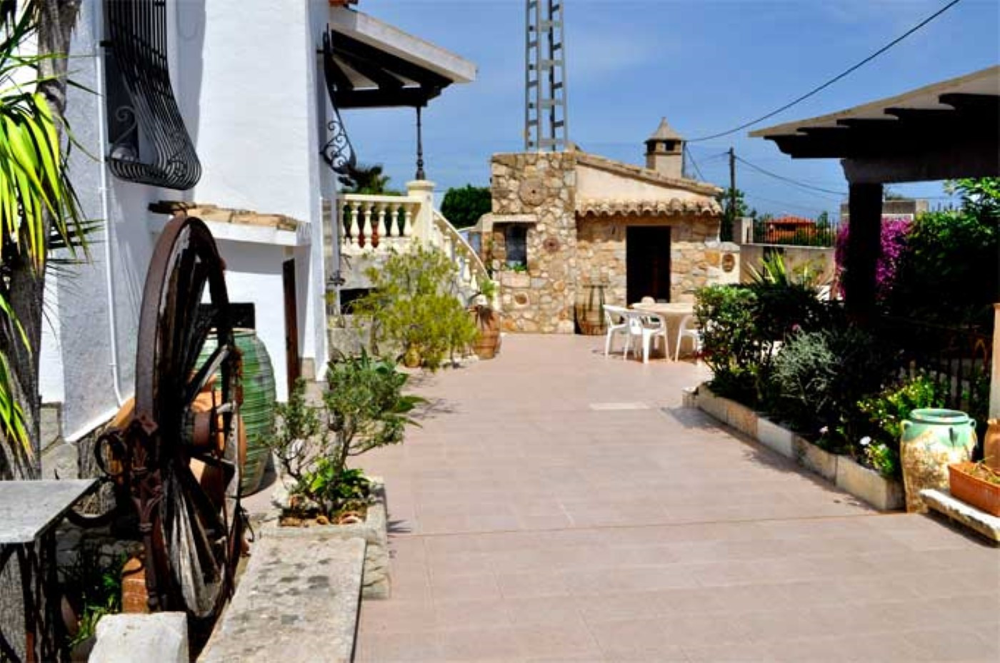 CHALET EN EL MONTGO