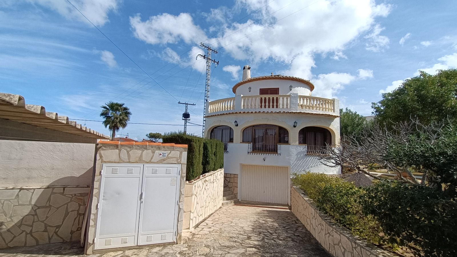 CHALET EN EL MONTGO